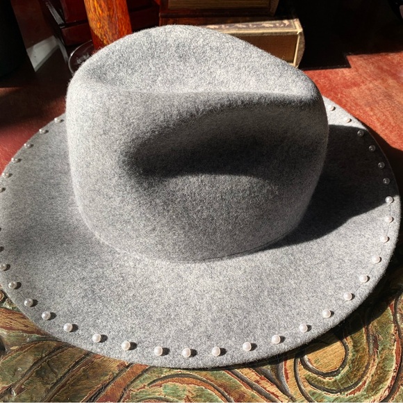 Beautiful Eugenia Kim - Picture 8 of 12